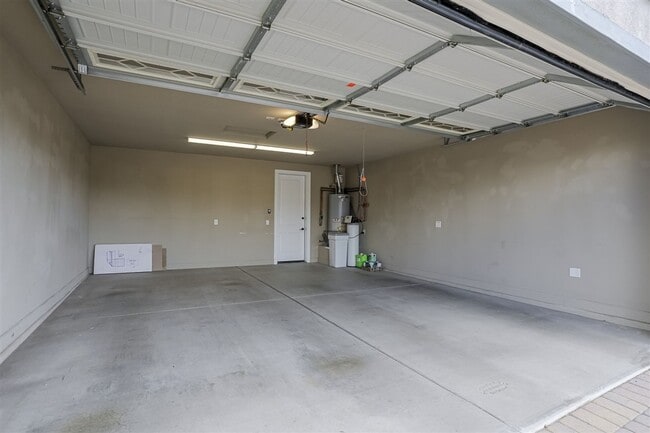 Building Photo - 1478 Varsity Dr