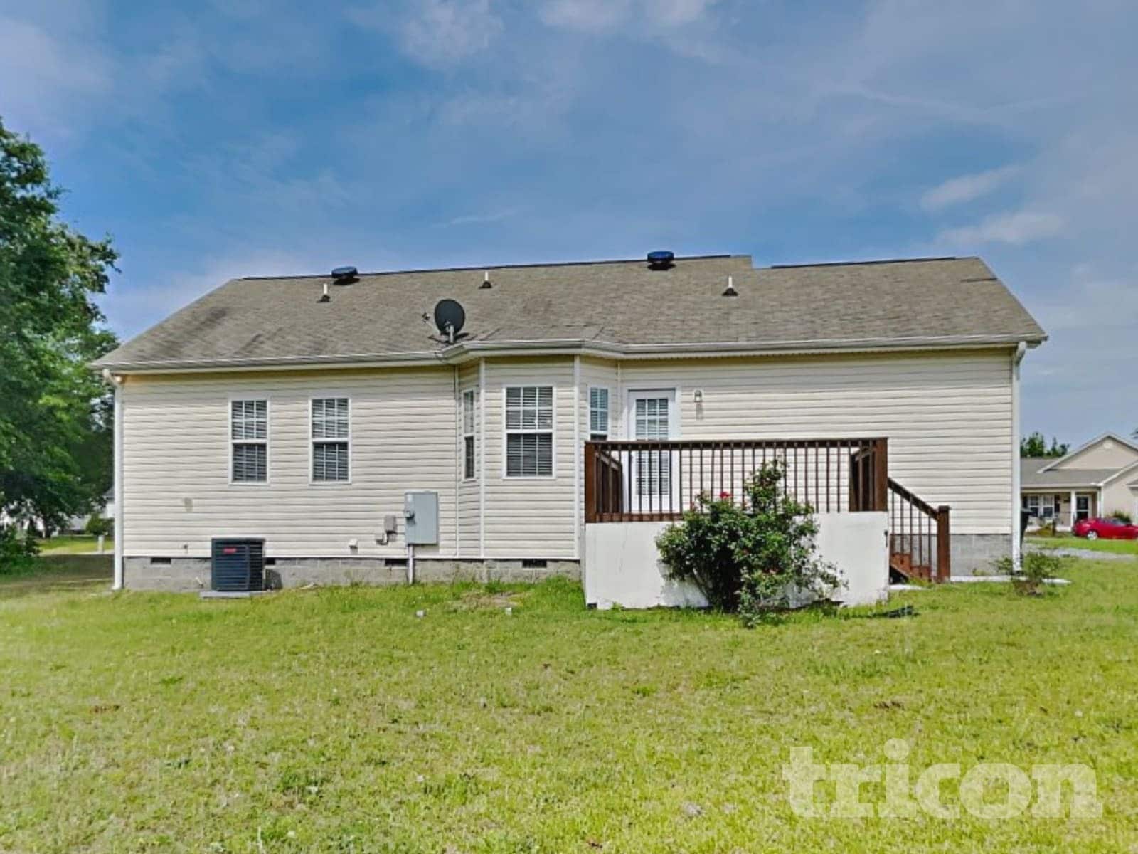 Building Photo - 224 Melanie Ln