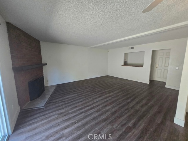 Building Photo - 1845 Mulberry Way