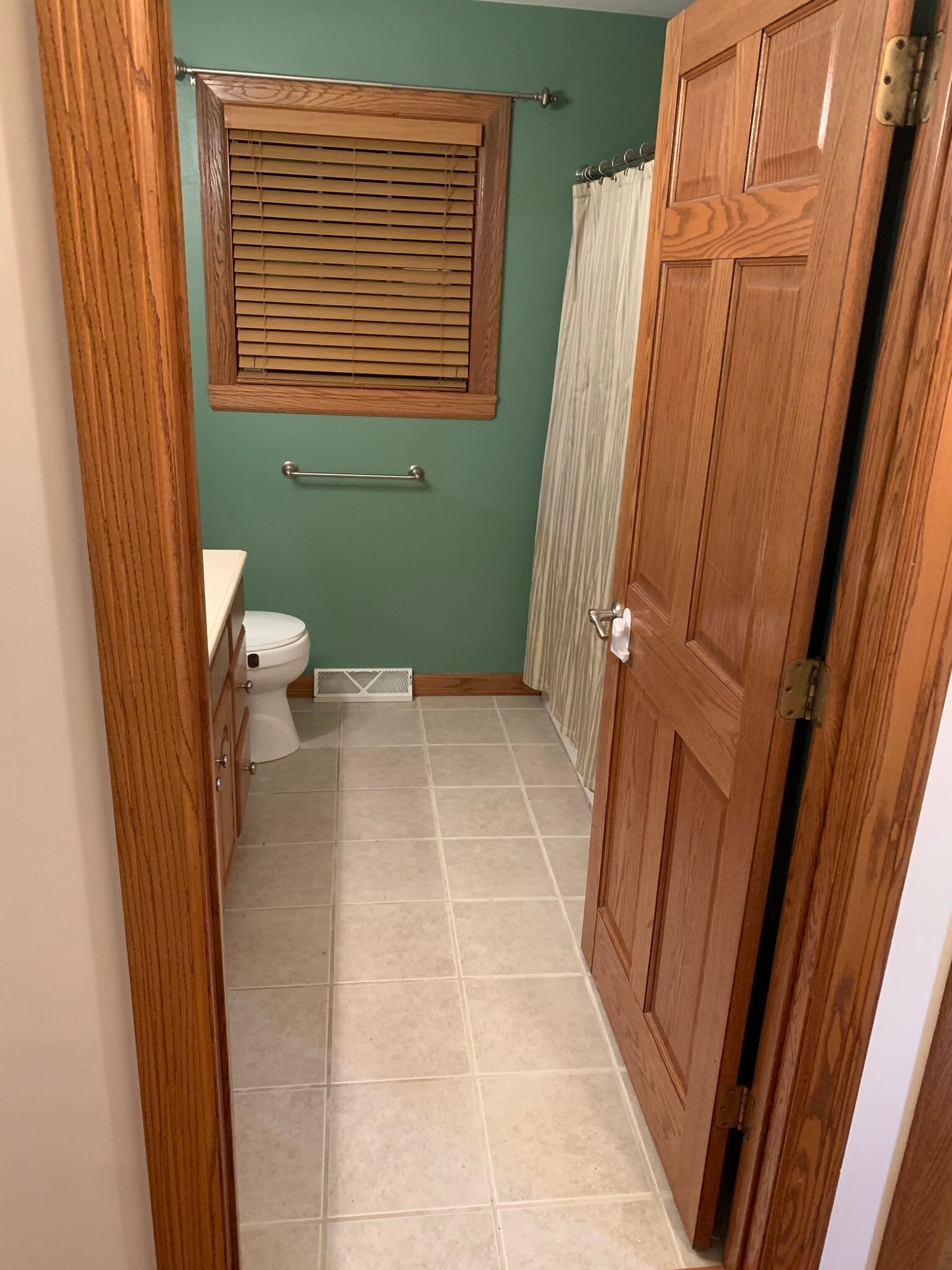 Bathroom - N2092 Schacht Rd
