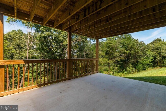 Building Photo - 342 Europa Way