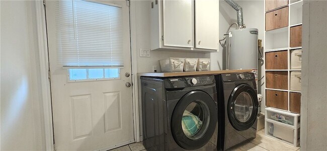 Building Photo - 2602 Arbor Dr