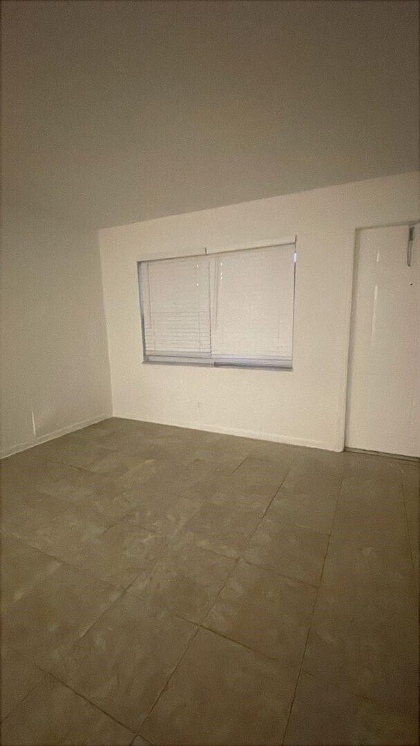 Building Photo - 3600 Riverside Dr