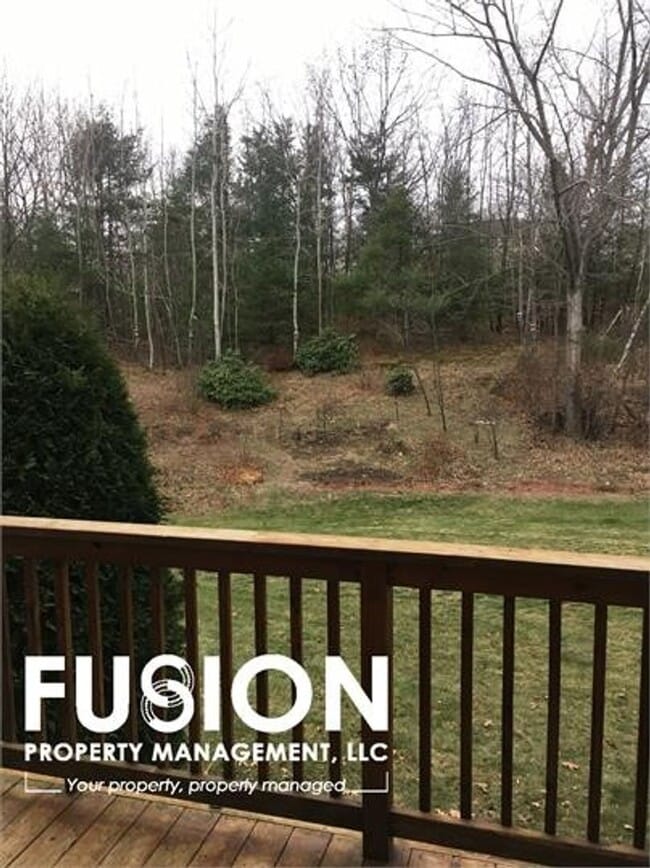 Building Photo - Beautiful 3-bedroom Condo in Essex Junction with Garage!