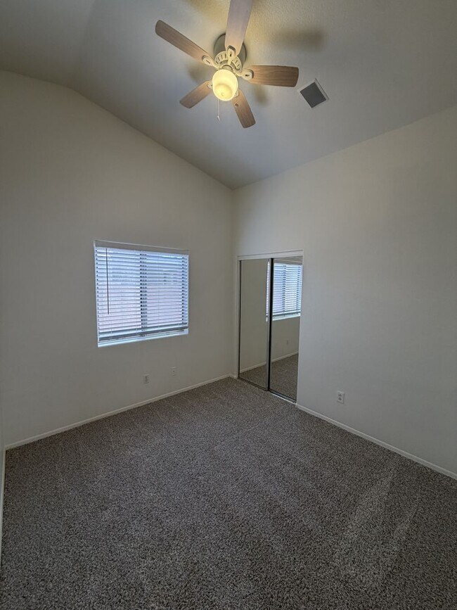 Building Photo - 3816 S 74th Dr