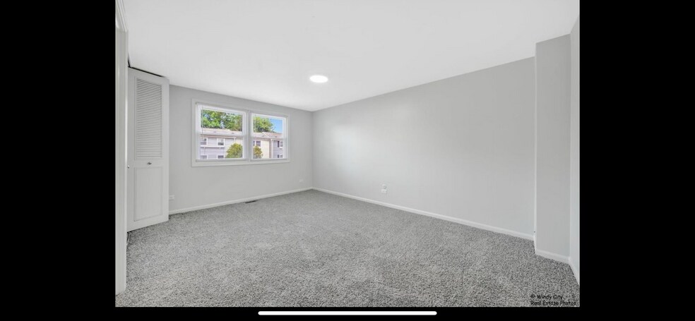 Building Photo - 936 Cardiff Ct