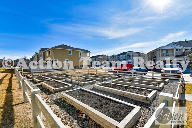 Building Photo - Townhome in Lehi
