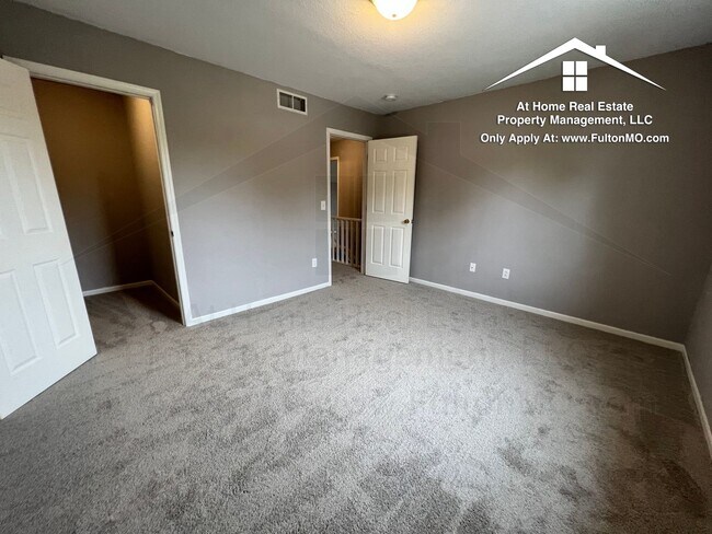 Building Photo - 1012 Boulder Ct