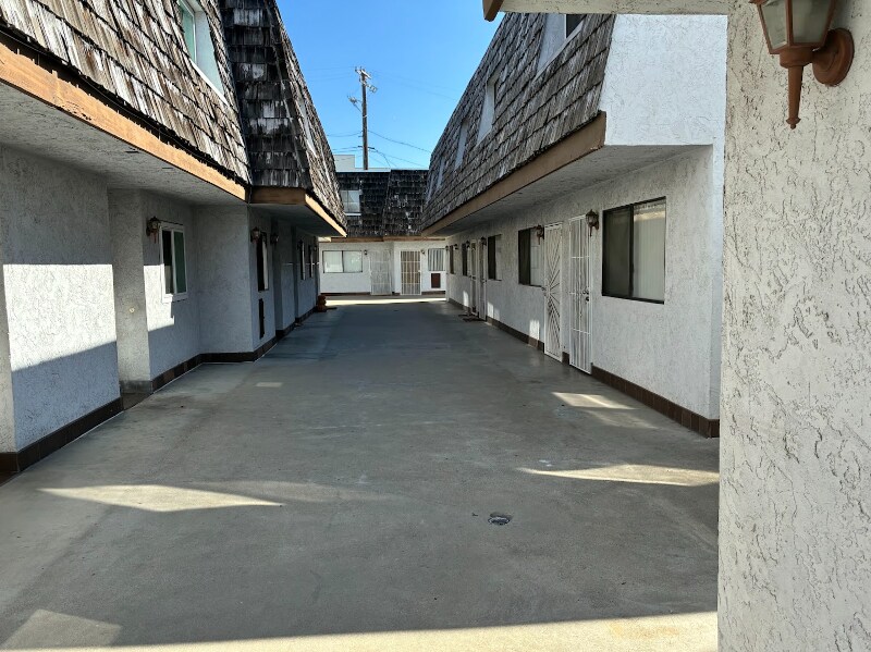 Building Photo - 4331 53rd St