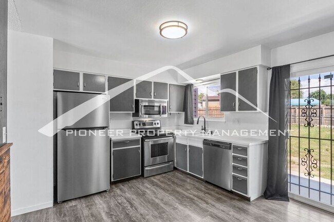 Building Photo - 2399 Jet Wing Dr