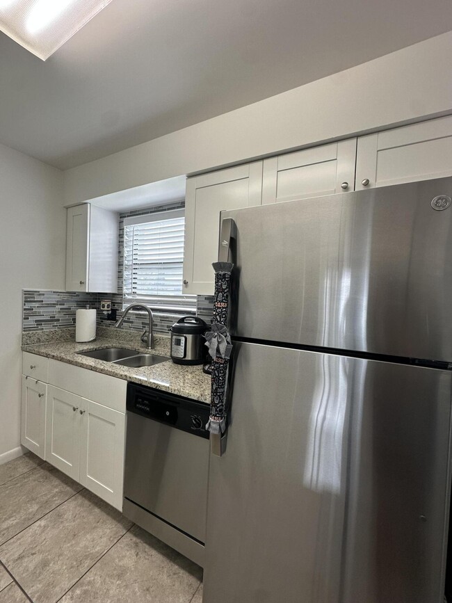 Building Photo - 2105 Wharf Ln