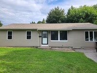 Building Photo - 101 Sunrise Terrace