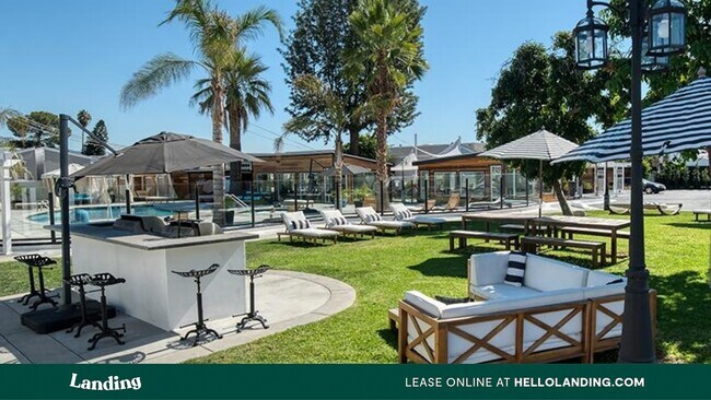 Building Photo - 8250 Lankershim Blvd