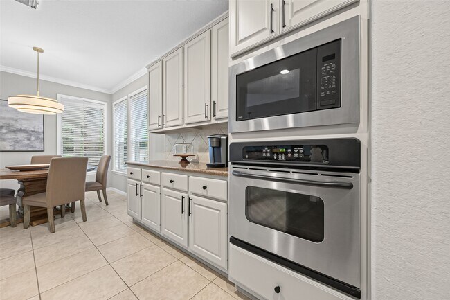 Building Photo - 27 E Shale Creek Cir