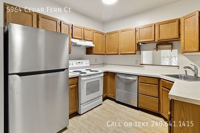 Building Photo - 5964 Cedar Fern Ct