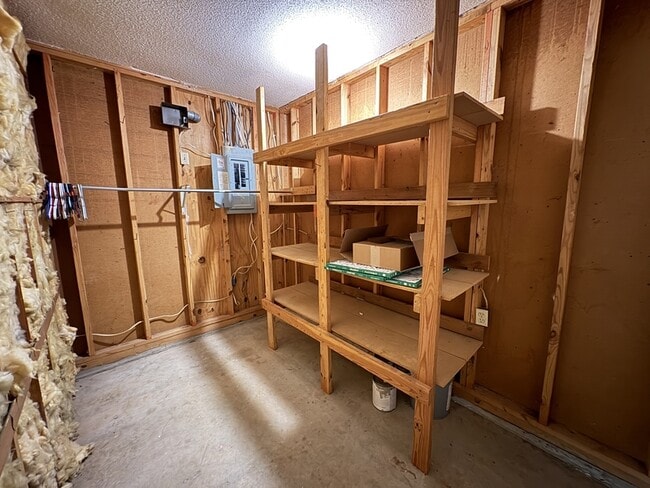 Building Photo - 114 Lynwood Ct
