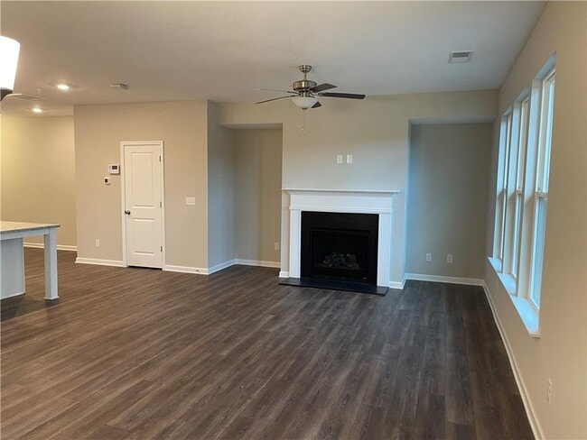 Building Photo - 500 Duval Dr