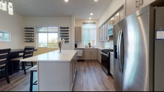 Building Photo - 812 Ada St