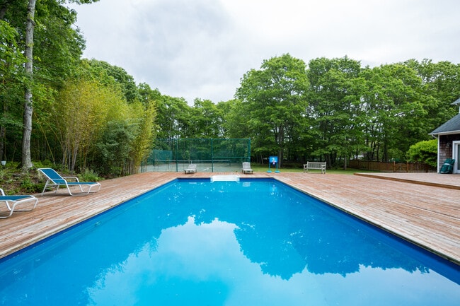 Building Photo - 1 Mountain Laurel Ln