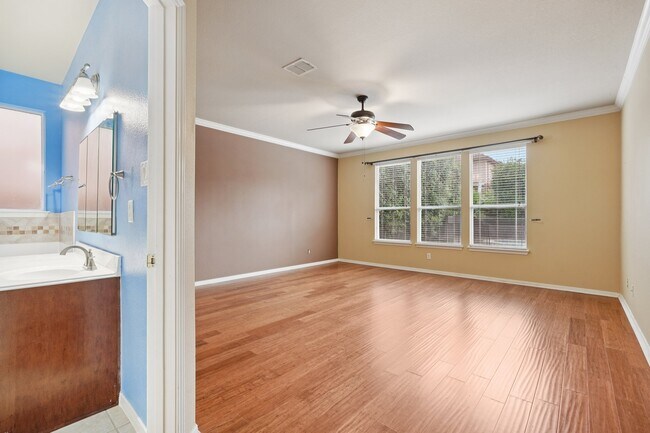 Building Photo - 519 Catanbo Ct