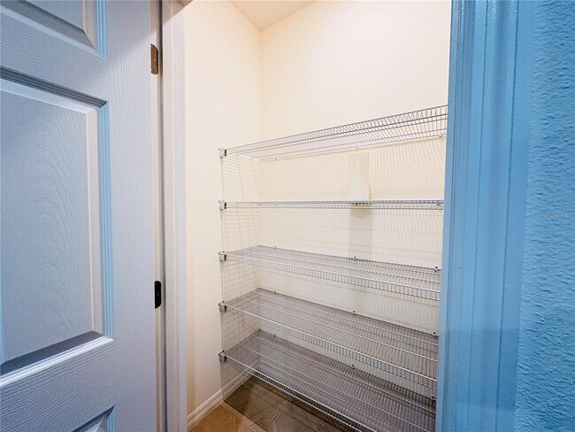 Building Photo - 1568 Sky Lks Dr