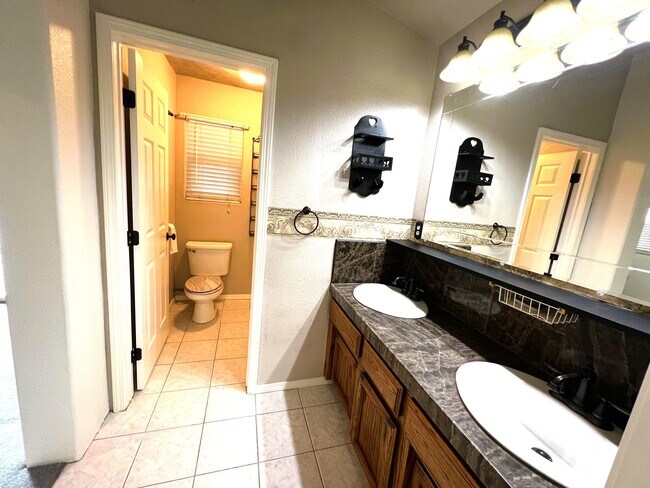 Building Photo - 3013 Verdugo Ln