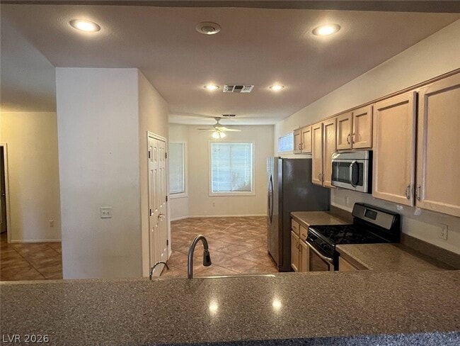Building Photo - 3034 Seaford Peak Dr