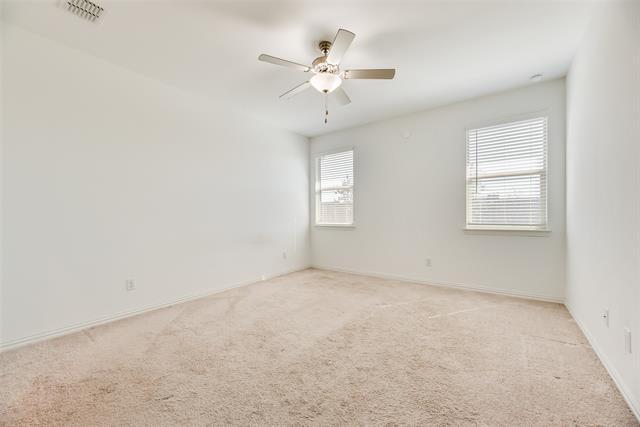 Building Photo - 7904 Blue Heron Ln