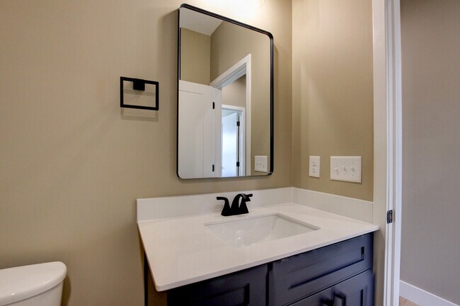 Building Photo - 102 Rosenwald St