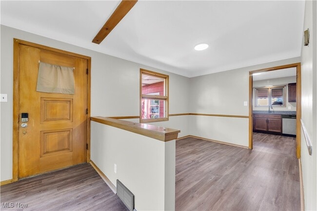 Building Photo - 3460 Hetzel Dr