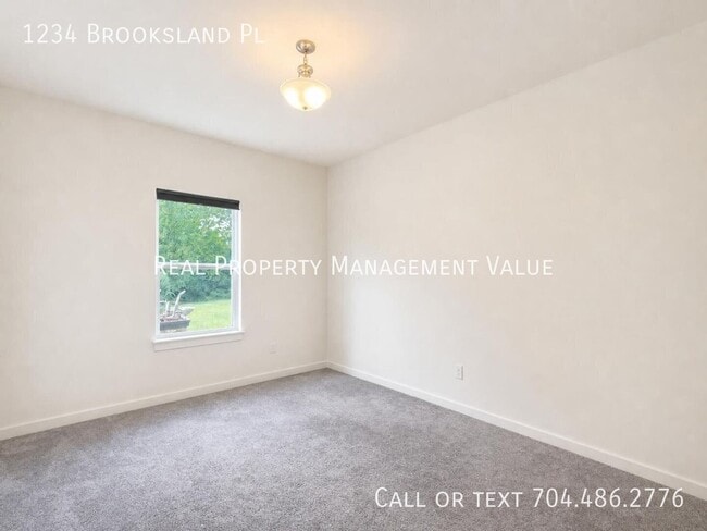 Building Photo - 1234 Brooksland Pl