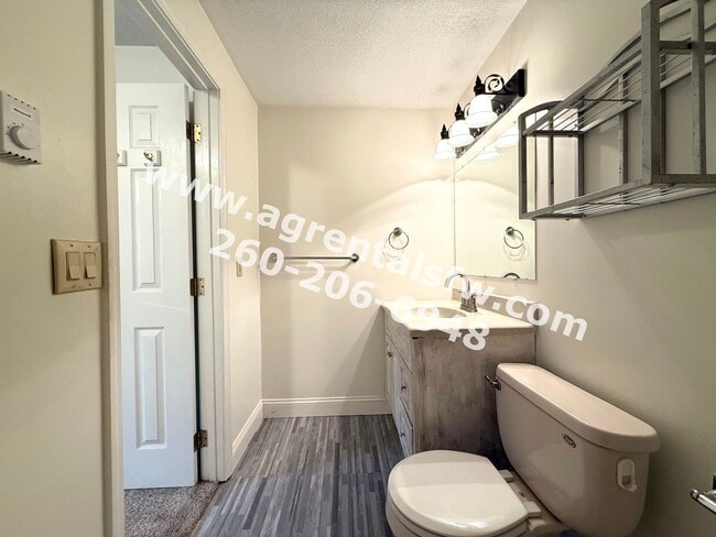Building Photo - 5705 Graber Dr