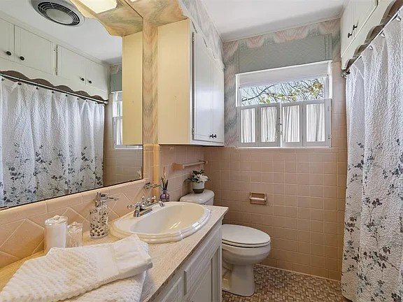 Building Photo - 3612 Treadwell Dr