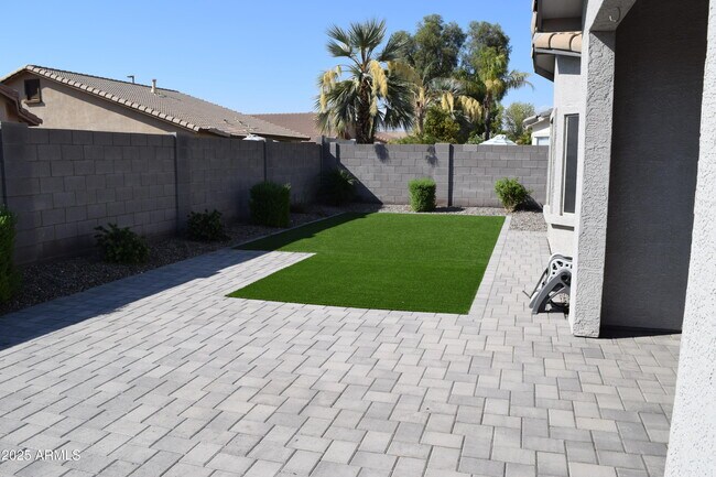 Building Photo - 3680 S Joshua Tree Ln