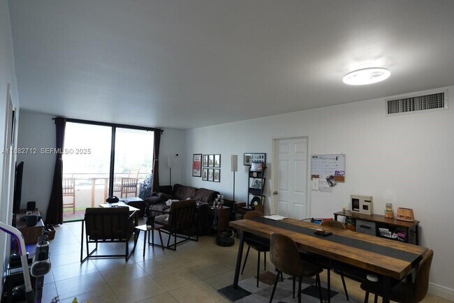 Building Photo - 500 Three Islands Boulevard