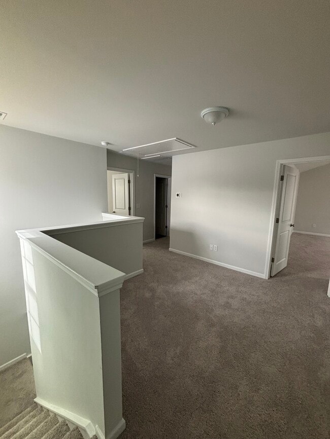 Building Photo - 364 Hardwick Dr