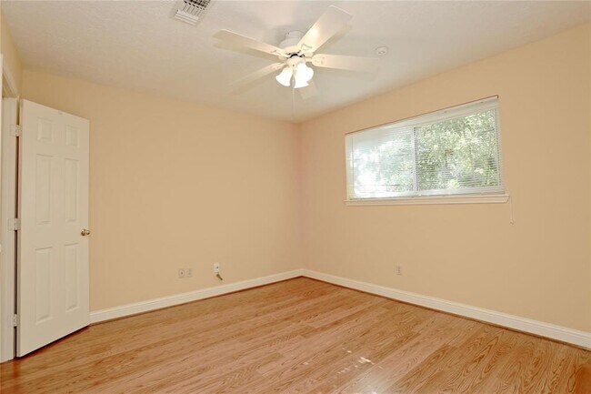 Building Photo - 14206 Stokesmount Dr