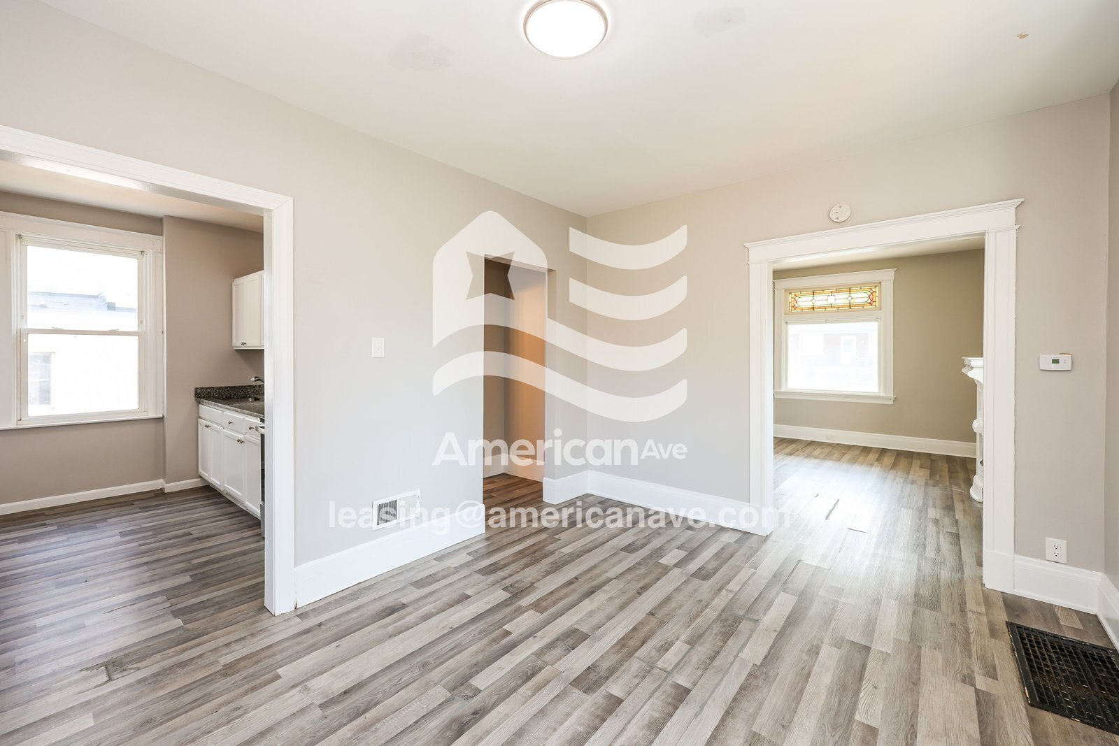 Building Photo - 3915 Lovell Ave