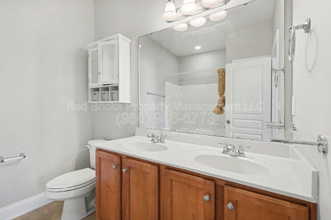 Building Photo - 2330 Bonterra Blvd