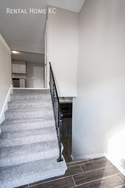 Building Photo - 1212 E Cothrell St