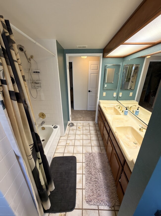 Building Photo - 9062 Stargaze Ave