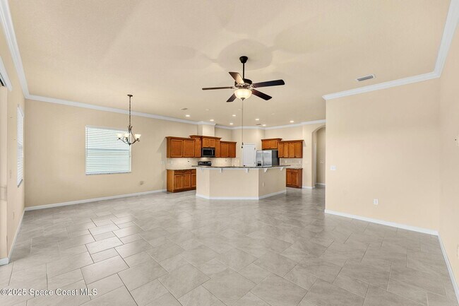 Building Photo - 3720 Alamanda Key Dr