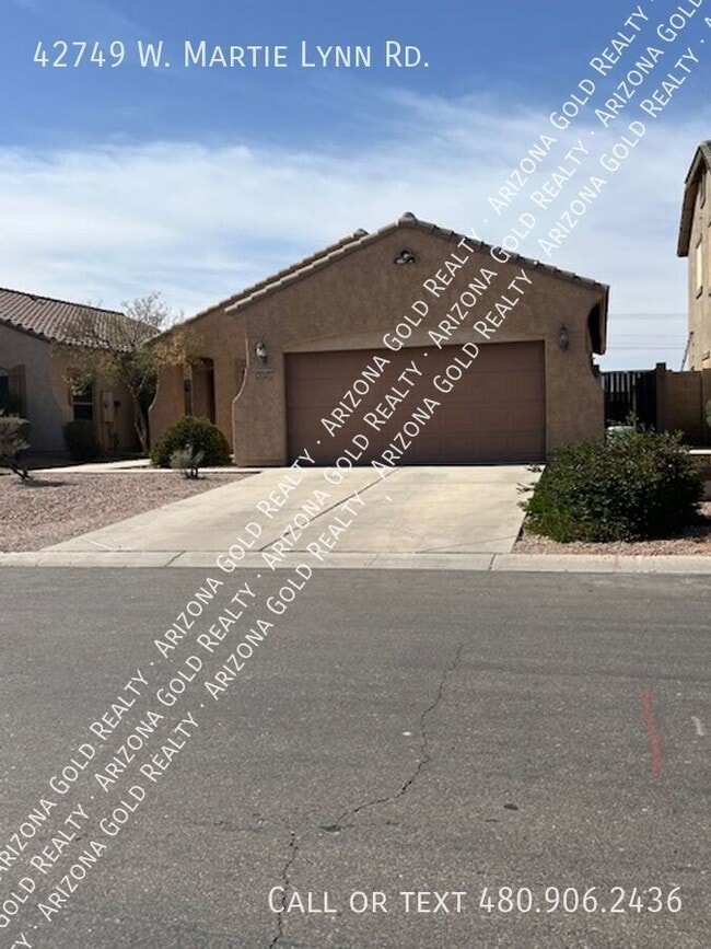 Building Photo - 42749 W Martie Lynn Rd