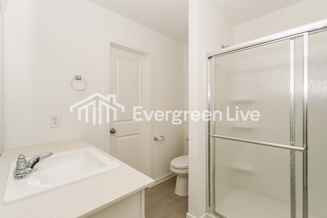 Building Photo - 12051 Noble Wood Village Dr