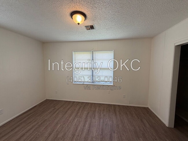 Building Photo - 3506 N Peniel Ave