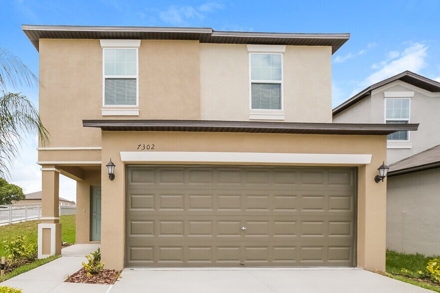 Primary Photo - 7302 Spring Snowflake Ave