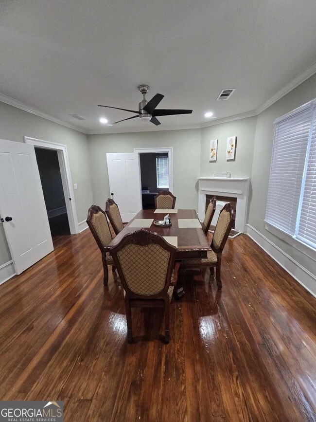 Building Photo - 402 Meriwether St