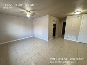 Building Photo - 11122 Belair Dr