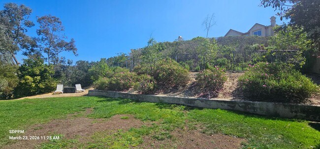 Building Photo - CARMEL VALLEY / SAN DIEGO - Torrey Hills Nice 4 Bedroom / 2.5 Bath House.  AVAILABLE NOW!