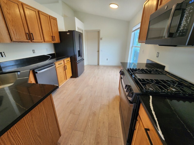 Building Photo - 3333 Keswick Ct